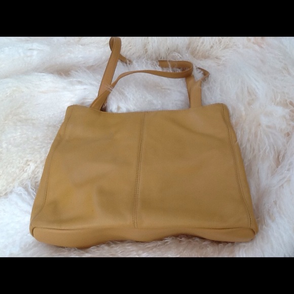 Liz Claiborne handbag camel color - Picture 3 of 4